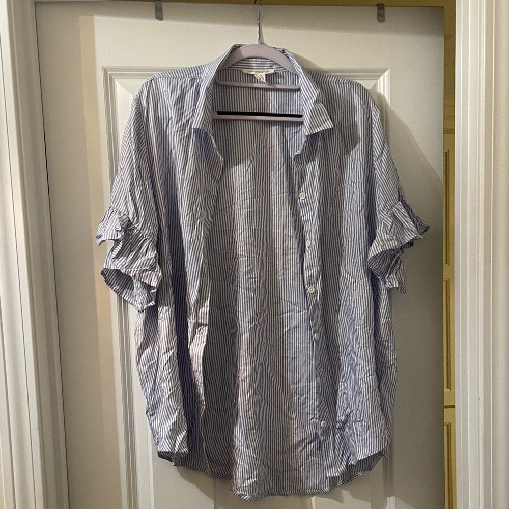 🧡 Women’s beachlunchlounge Light Blue & White Striped Casual Button-Down Shirt